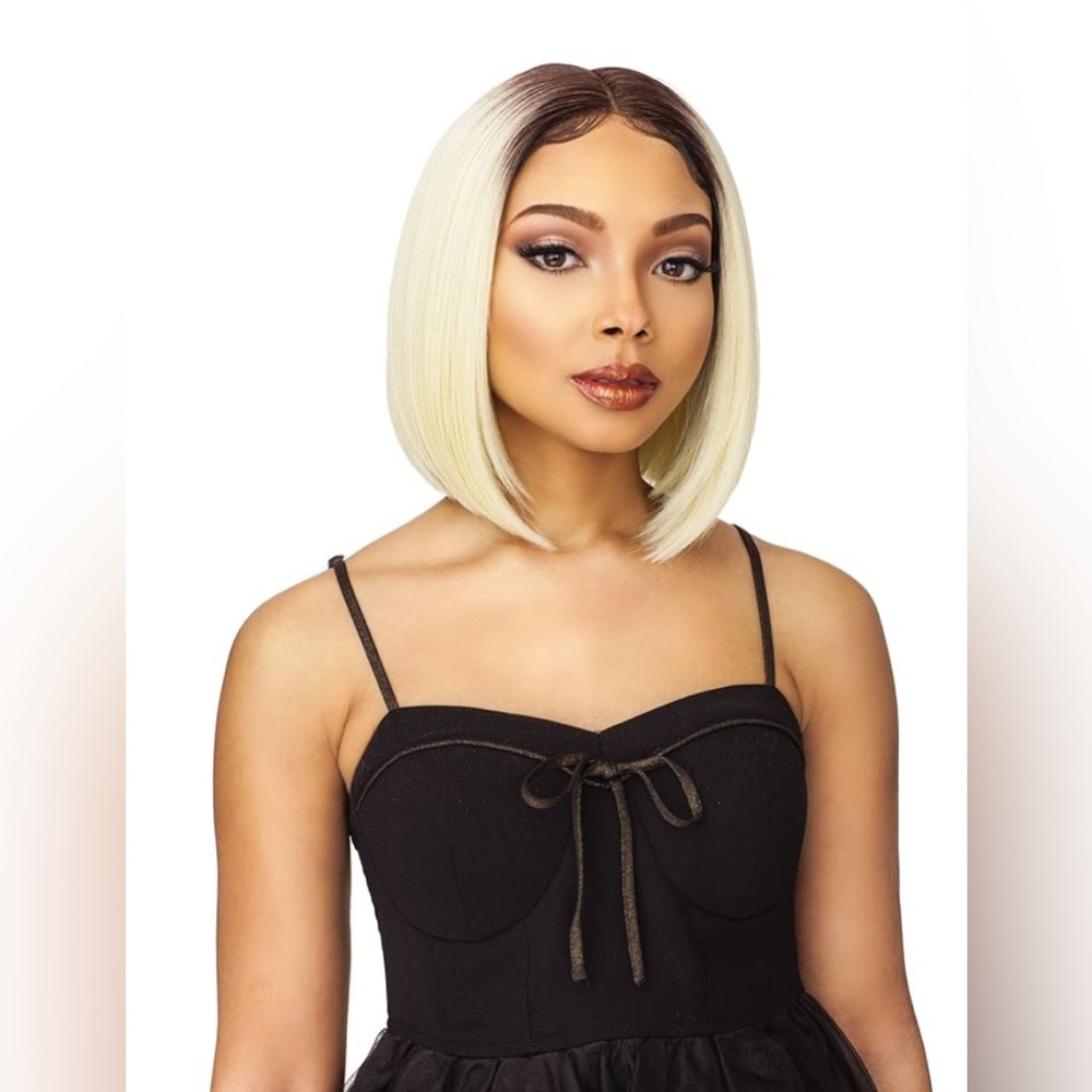 Sensationnel Empress Lace Wig - Blonde